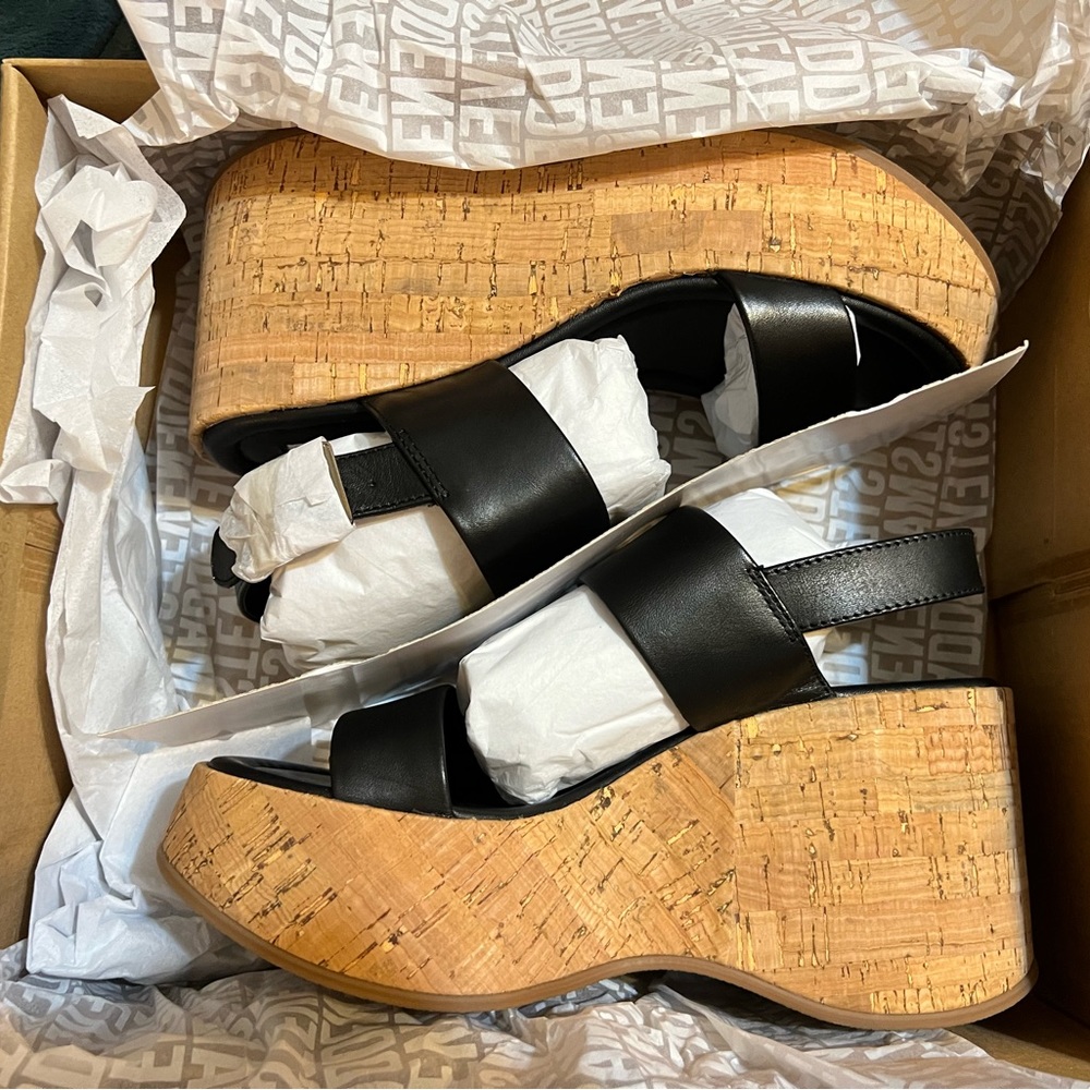 Steve Madden Black Wedges